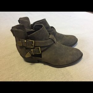 Soda Booties Size 9 NWOT